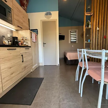 De Charme A 300 M De La De Santa Giulia Tatil Evi