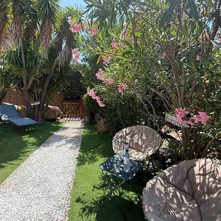Vakantiehuis De Charme A 300 M De La De Santa Giulia *